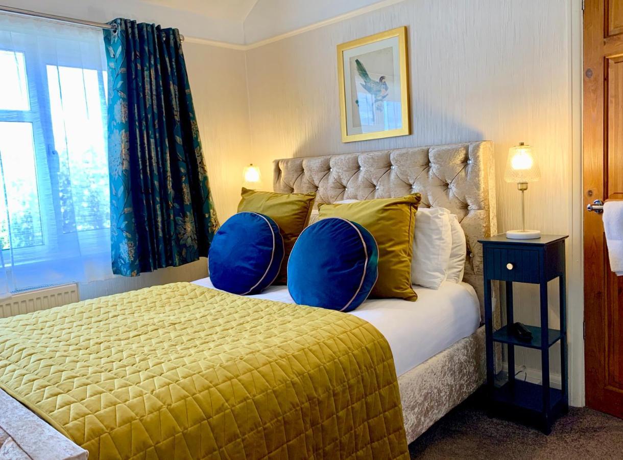 Sw Bed & Breakfast Swindon Kültér fotó